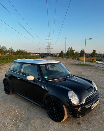 MINI Cooper S cena 11999 przebieg: 205000, rok produkcji 2003 z Wieliczka małe 211